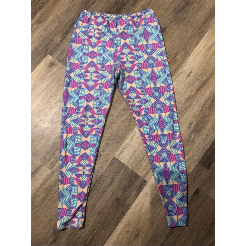 Lularoe tall & curvy patterned leggings